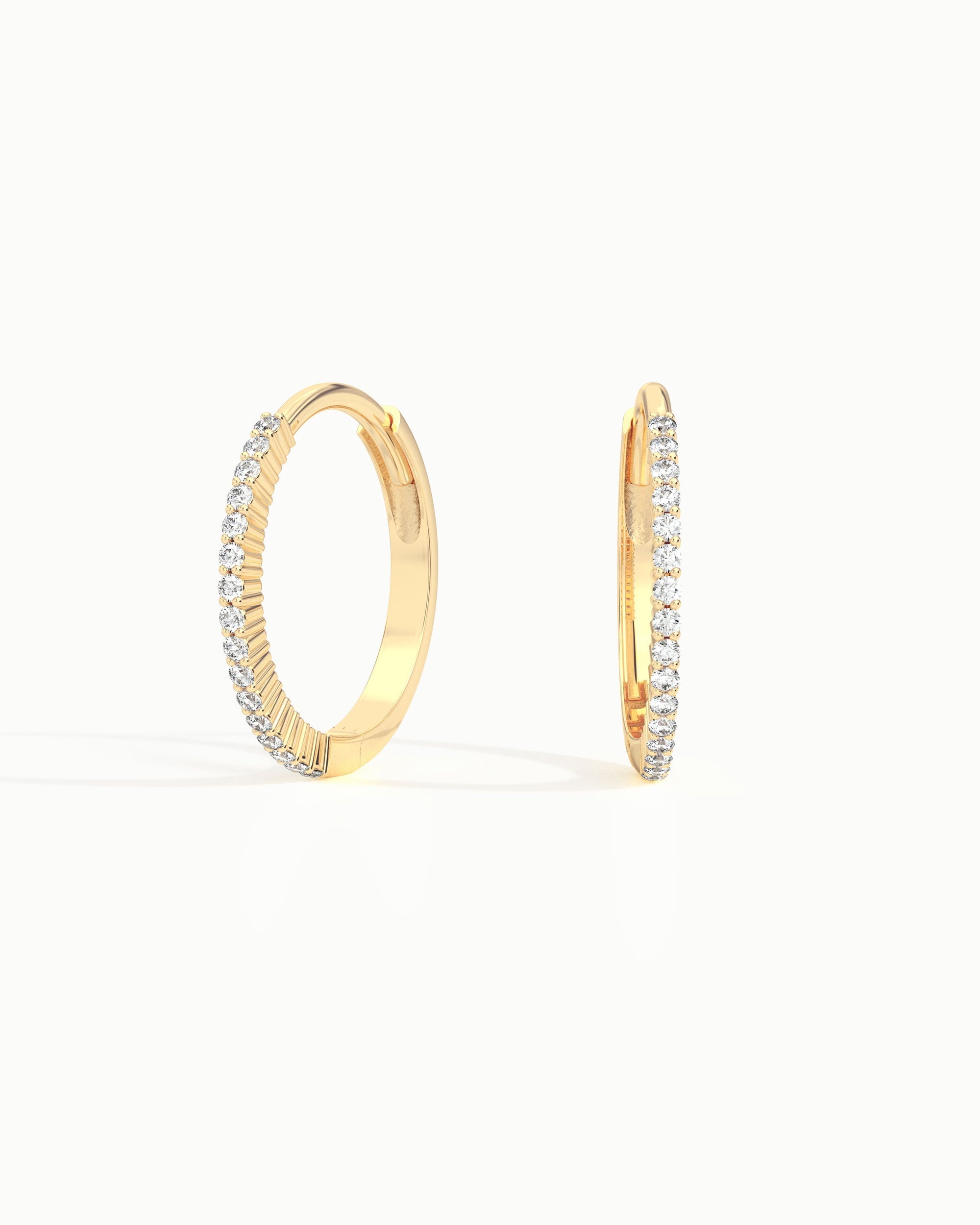 Rio Pave Diamond No. 3 Grande Hoop Earrings 15mm